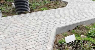 Профессиональная укладка брусчатки в Мценске в октябре
