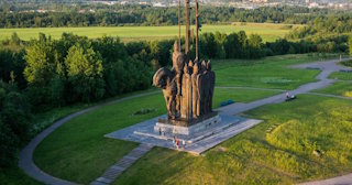 Благоустройство памятников в Мценске от 911 руб. – компания ТротуарнаяПлитка